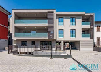 PARTI COMUNI - Box via trento
 
2, Mariano Comense - foto 8