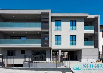 PARTI COMUNI - Box via trento
 
2, Mariano Comense - foto 9