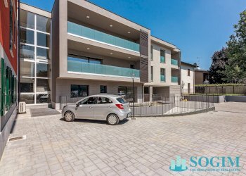 PARTI COMUNI - Box via trento
 
2, Mariano Comense - foto 10