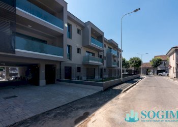 PARTI COMUNI - Box via trento
 
2, Mariano Comense - foto 11