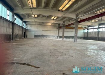 Interno capannone_2 - Capannone Via Luigi Fumagalli
 
97, Mariano Comense - foto 3