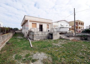 Casa all\'aperto - Villa Strada San Paolo
 
357, Martina Franca - foto 1