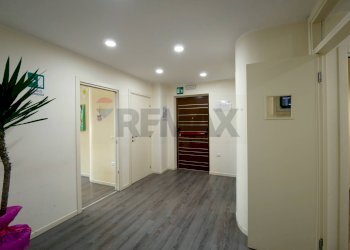 Hall / corridoio - Locale Commerciale Pappalettere
 
20, Barletta - foto 4