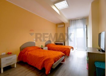 Camera / camera da letto - Locale Commerciale Pappalettere
 
20, Barletta - foto 17