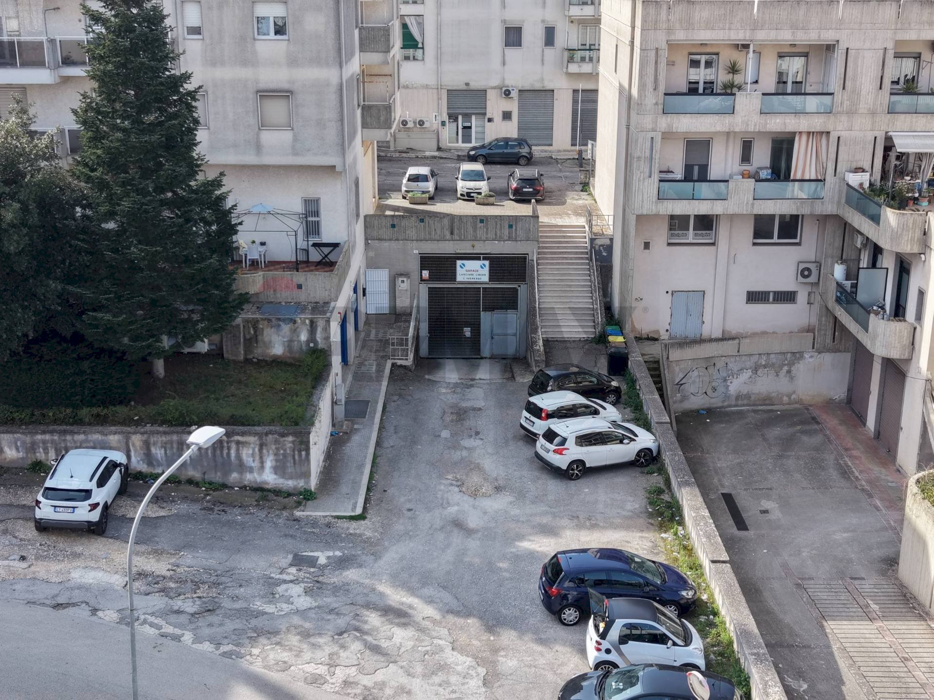 Edificio all\'aperto - Box Via dei Caduti in Russia
16, Martina Franca - foto 3