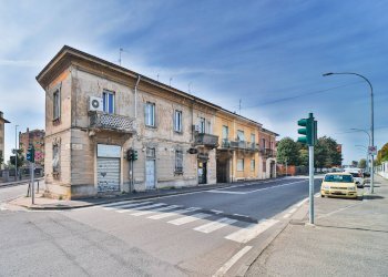 Foto 1 - Negozio Caponago - foto 1