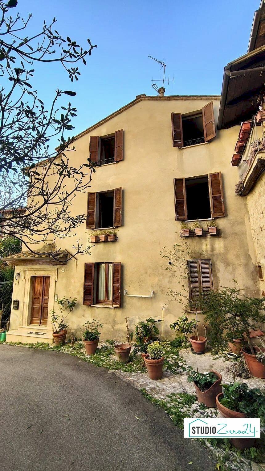 Foto 1 - Appartamento rimembranze
 
22, Amelia - foto 1