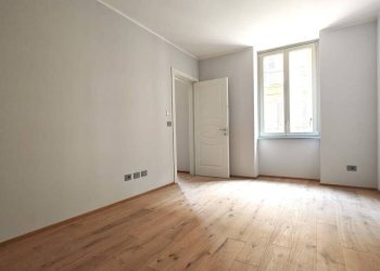 Camera da letto - Bilocale via Madama Cristina, 65, Torino (zona San Salvario) - foto 3