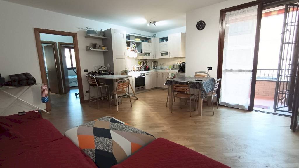 Salone - Three-room apartment Crevalcore - photo 2