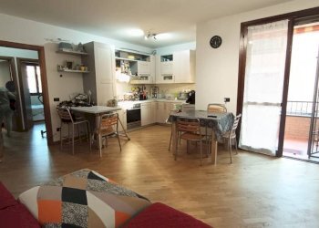 Salone - Three-room apartment Crevalcore - photo 1