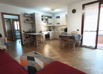 Salone - Three-room apartment Crevalcore - photo 2