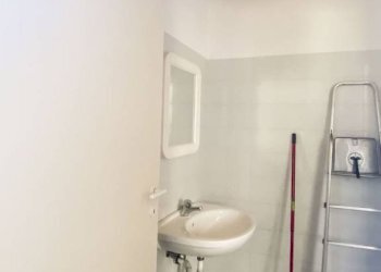 Bagno - Ufficio via Emilia Levante, Bologna (zona Mazzini) - foto 5