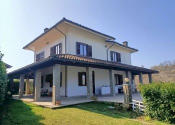 Facciata - Villa via Vallerana, Acqui Terme - foto 2