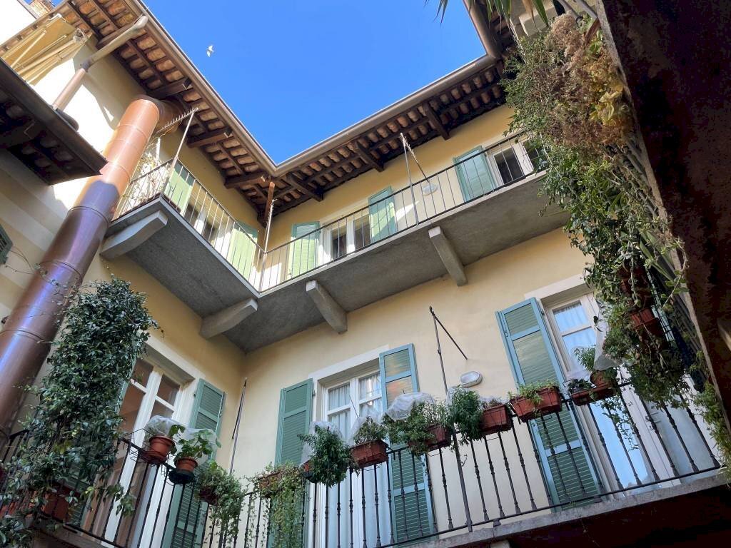 Facciata - Three-room apartment via Vittorio Emanuele II, 32, Chieri - photo 1