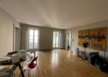 Salone - Three-room apartment via Vittorio Emanuele II, 32, Chieri - photo 5