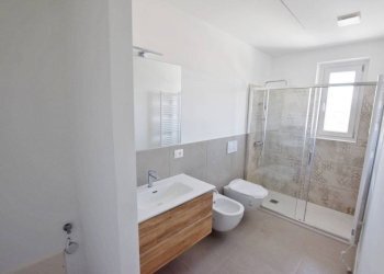 Bagno - Three-room apartment via Saluzzo, 3, Mondovì - photo 9