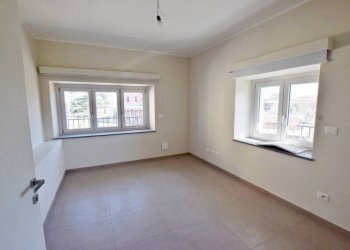 Camera da letto - Trilocale via Saluzzo, 3, Mondovì - foto 10