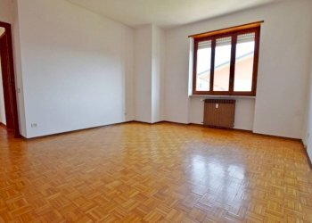 Camera da letto - Four-room apartment via Roma, 90, Pianfei - photo 9