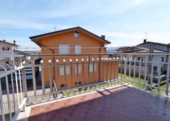 Balcone - Four-room apartment via Roma, 90, Pianfei - photo 15