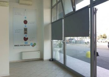 Interno non residenziale - Negozio via Robert Koch, 11, Parma - foto 9