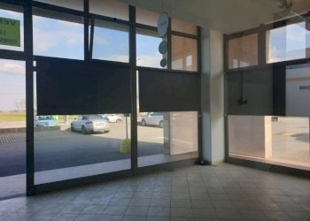 Interno non residenziale - Negozio via Robert Koch, 11, Parma - foto 16