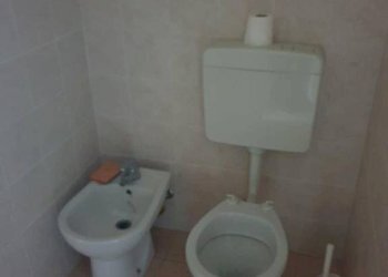 Bagno - Negozio via Robert Koch, 11, Parma - foto 20