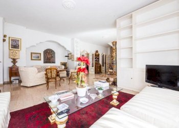 Salone - Appartamento via di Serretto, Genova (zona Quarto) - foto 4