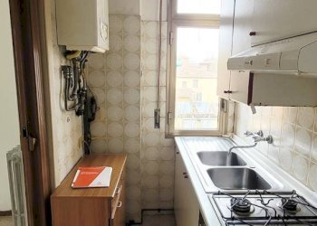 Cucina - Trilocale via del Sole, 3, Bologna (zona Corticella) - foto 5