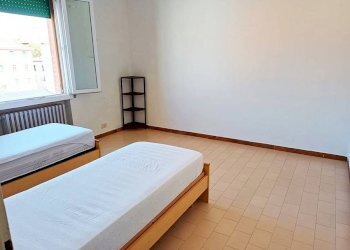 Camera da letto - Trilocale via del Sole, 3, Bologna (zona Corticella) - foto 14