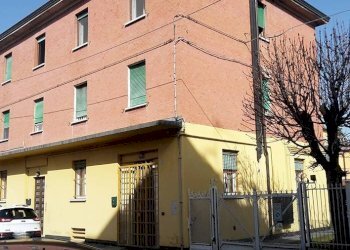 Facciata - Trilocale via del Sole, 3, Bologna (zona Corticella) - foto 23