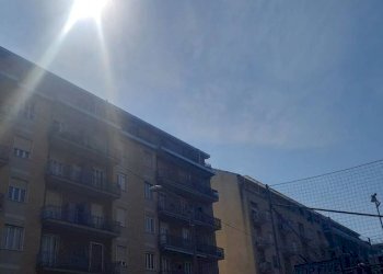 Facciata - Bilocale via Arnaldo da Brescia, 61, Torino (zona Lingotto) - foto 3