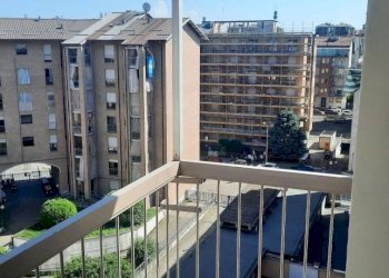 Balcone - Bilocale via Arnaldo da Brescia, 61, Torino (zona Lingotto) - foto 8