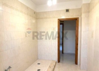 Bagno - Three-room apartment VIA GENOVA
 
11, Trani - photo 8