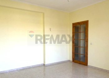 CAMERA DA LETTO - Three-room apartment VIA GENOVA
 
11, Trani - photo 11