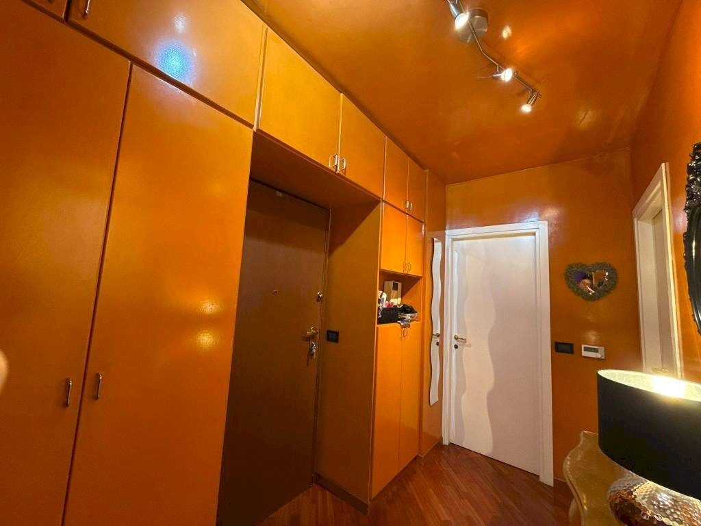 Corridoio - Three-room apartment corso Cosenza, 68, Torino (neighborhood Santa Rita) - photo 3