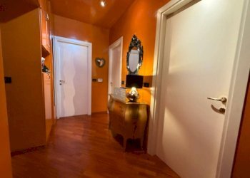 Corridoio - Three-room apartment corso Cosenza, 68, Torino (neighborhood Santa Rita) - photo 4