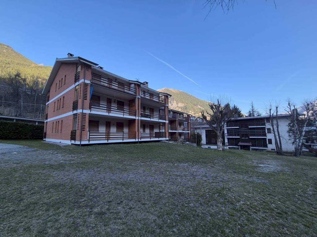 Facciata - Bilocale via delle Gure, Fenestrelle - foto 1