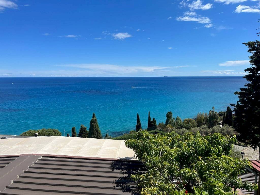 Vista - Villa via Francesco Maria Giancardi, 47, Alassio - foto 1