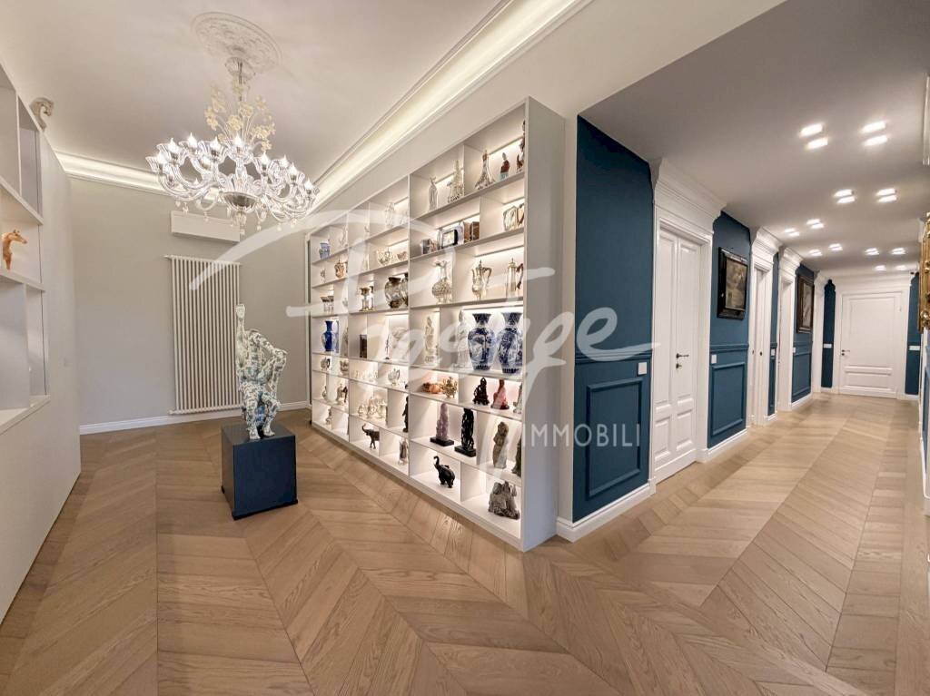 Corridoio - Appartamento piazza Europa, La Spezia - foto 2