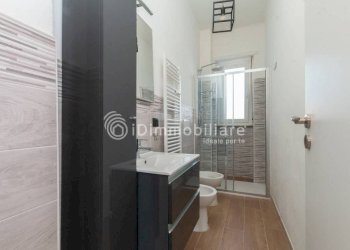 Bagno - Two-room apartment via Monte Rosa, 117, Torino (neighborhood Barriera Milano) - photo 18