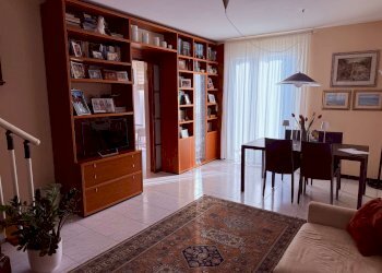 img_1672 - Appartamento via degli Iris, Genova (zona Quarto) - foto 3