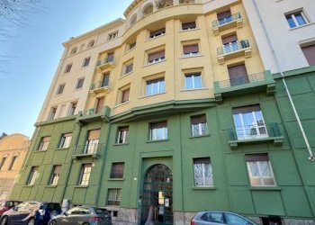 Facciata - Ufficio via della Repubblica, 25, Biella - foto 1