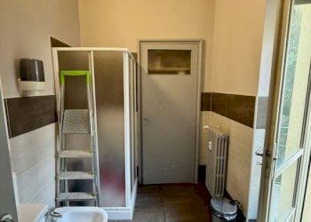 Bagno - Ufficio via della Repubblica, 25, Biella - foto 15