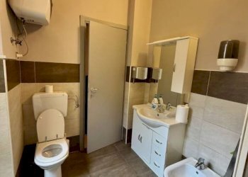 Bagno - Ufficio via della Repubblica, 25, Biella - foto 16