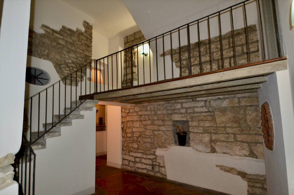 Interno palazzo - Bilocale piazza Mercato delle Scarpe, Bergamo (zona Città Alta) - foto 3