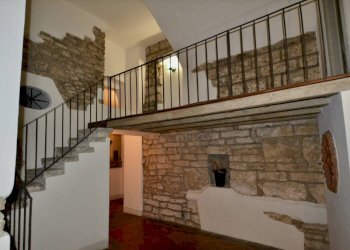 Interno palazzo - Bilocale piazza Mercato delle Scarpe, Bergamo (zona Città Alta) - foto 1