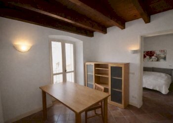 Salone - Bilocale piazza Mercato delle Scarpe, Bergamo (zona Città Alta) - foto 4