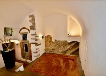 Interno palazzo - Two-room apartment piazza Mercato delle Scarpe, Bergamo (neighborhood Città Alta) - photo 4