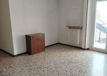 Camera da letto - Three-room apartment via Ezio Vanoni, 10, Sondrio - photo 13