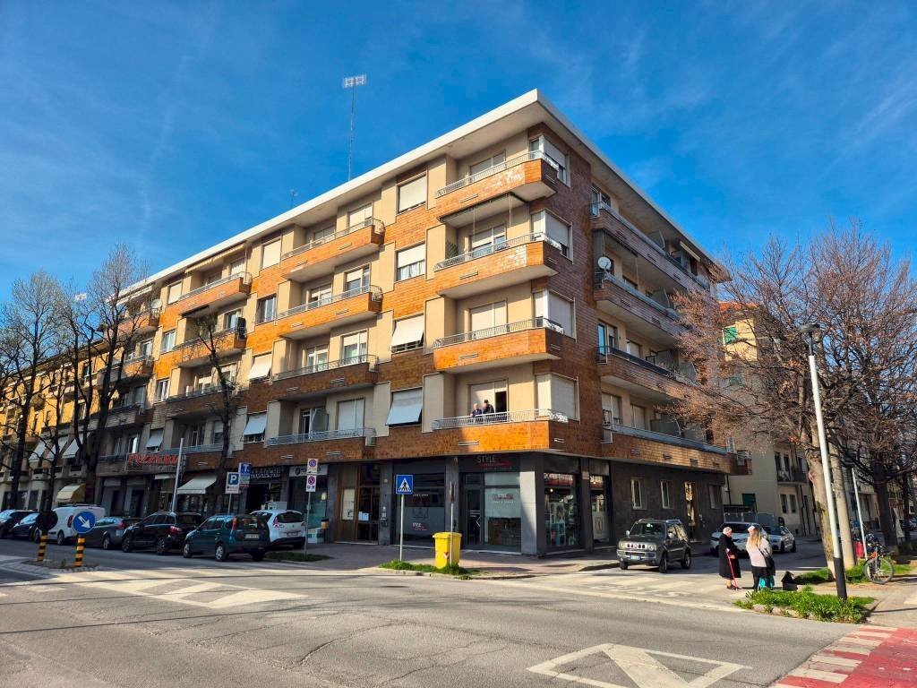 Facciata - Appartamento corso Galileo Ferraris, Cuneo (zona Donatello) - foto 1